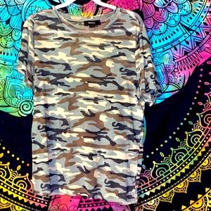 3x forever 21+ mesh Camo T-shirt